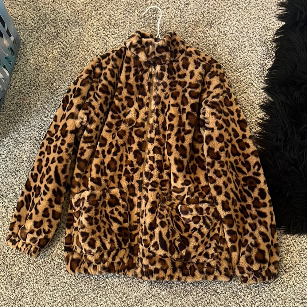 Y2K fuzzy leopord jacket